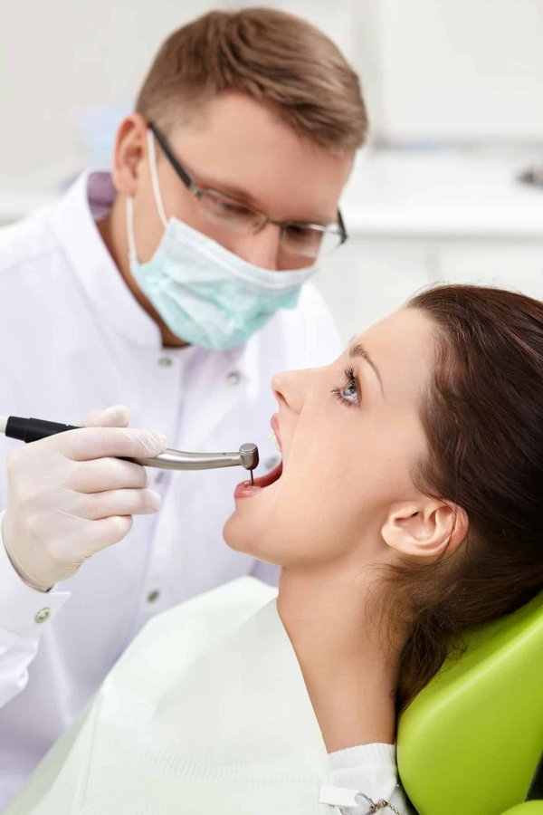 Dentiste Saint Lambert : soins dentaires complets pour toute la famille
